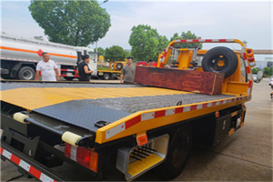 黔东附近拖车电话号码服务